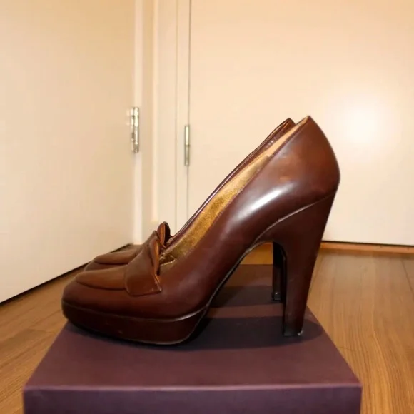 Prada Women's Dark Brown Leather Flats late 1990’s early 2000’s - Picture 5 of 7